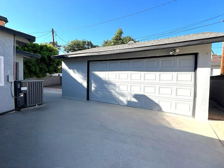9286 Klinedale Ave — Photo 20