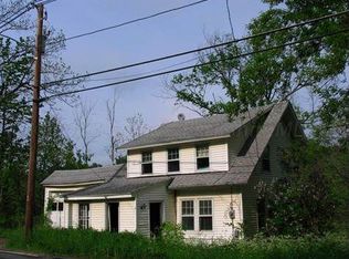 11 Glendale Rd, Stockbridge, MA 01262