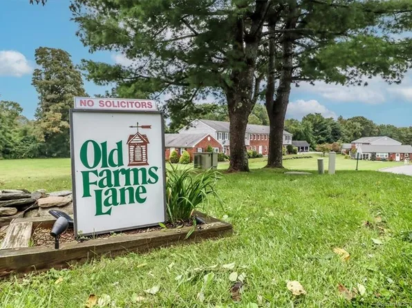 86 Old Farms Ln, New Milford, CT