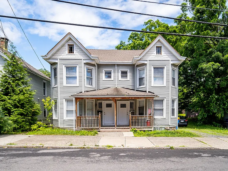 470 Delaware Ave #1L — Photo 1