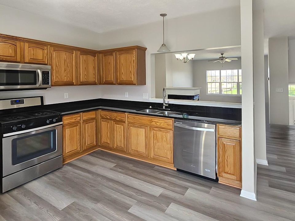 2401 River Oaks Ln Rockford IL Zillow