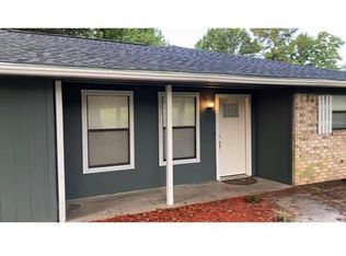 418 E Spruce St, Huntington, TX 75949