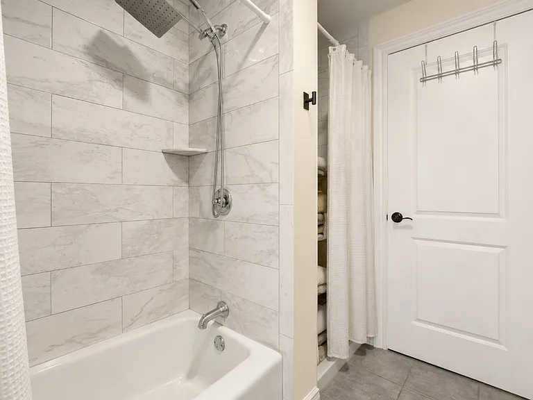210 Hackensack St #B — Photo 7