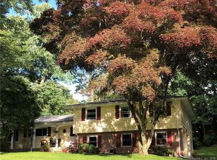 831 Rail Fence Rd, Orange, CT 06477