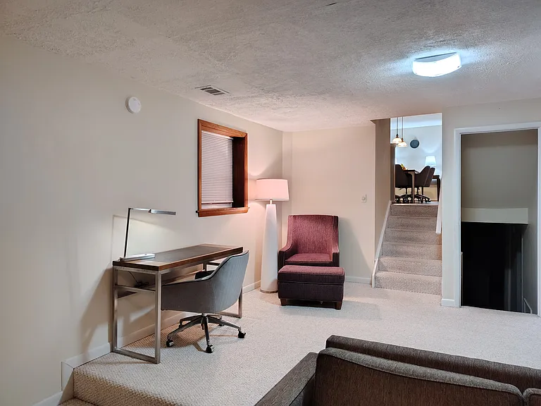 Two Hills Ct — Photo 8