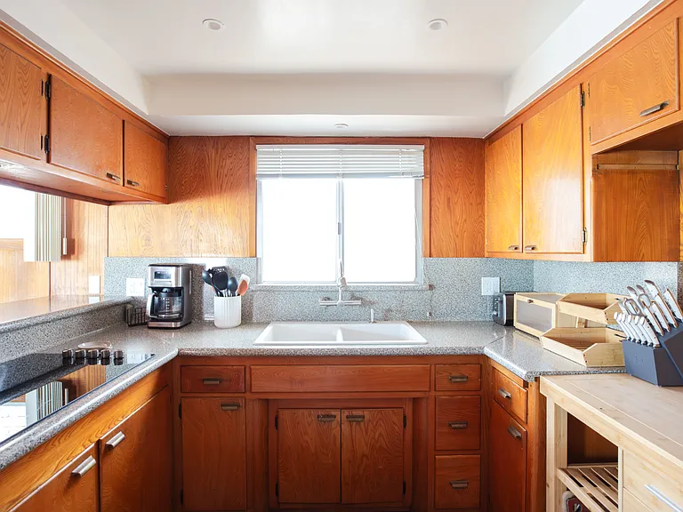 123 Garnet Ave — Photo 23