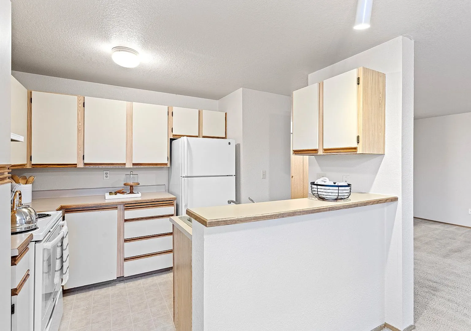 Heron View Apartment Homes — Photo 1