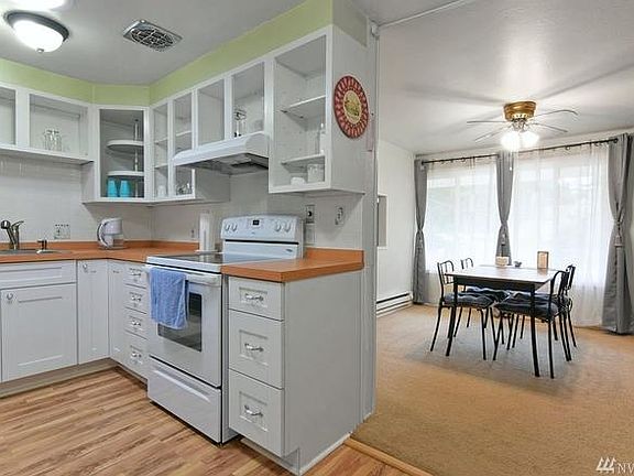 5th image of 23802 55th Ave W