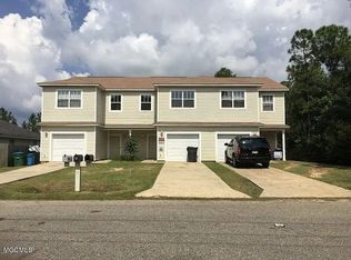 8592 Spring Ave, Ocean Springs, MS 39564