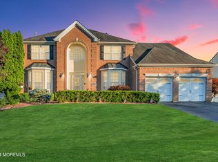 19 Sussex Pl, Jackson, NJ 08527