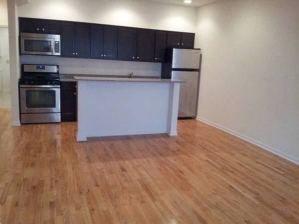 1st image of 4810 N Winchester Ave APT 2S