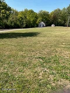 2nd image of 700 Seriff Rd