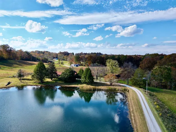 1136 Highway 11 S, Beattyville, KY 41311