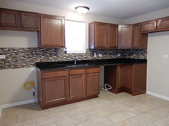 2nd image of 2110 Lorraine Ave