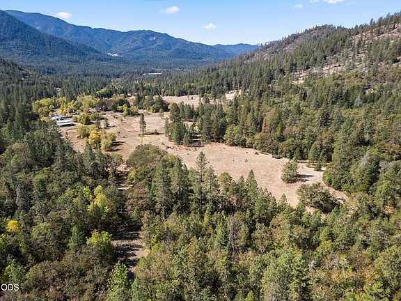 4th image of 685 Bolt Mountain Rd