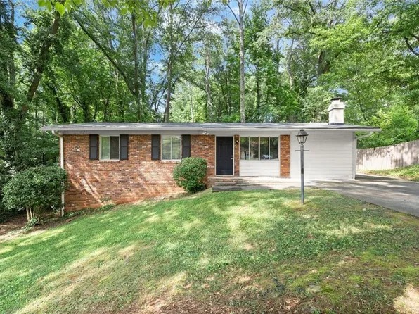 422 Afton Dr, Roswell, GA 30075