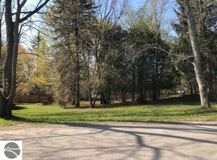 W 6th St, Northport, MI 49670