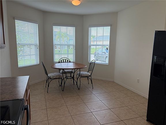 5th image of 3011 SW 5th Pl