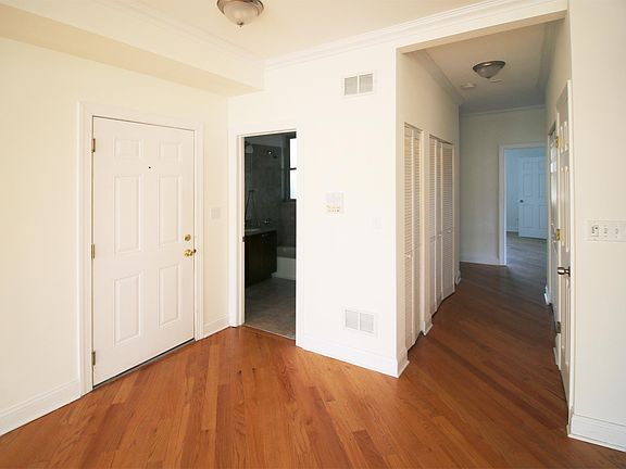 5th image of 1901 N Kimball Ave #3320-1