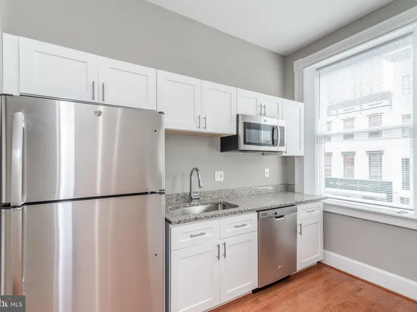 108 W Saratoga St, Baltimore, MD 21201