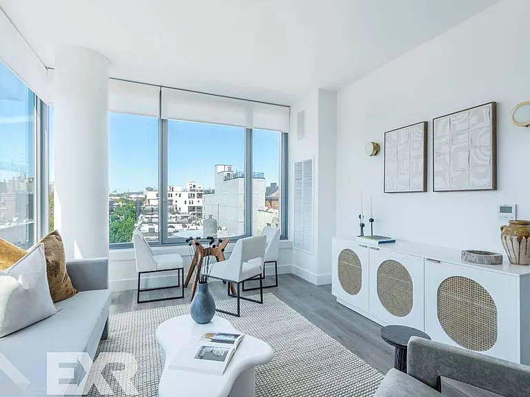 210 Clarkson Ave #621 — Photo 3