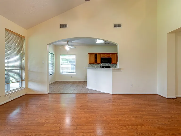 17143 Summer Hollow Dr — Photo 15