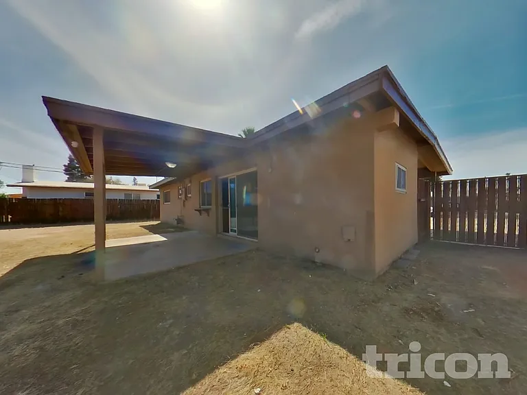 2932 W Caribbean Ln — Photo 17