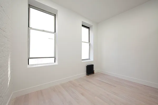 Rented by R New York | media 2