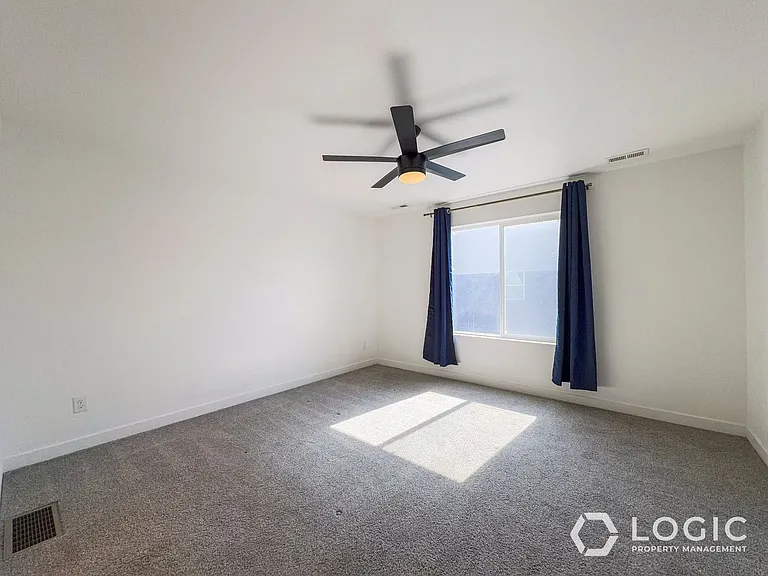 11627 S Frost View Ln — Photo 13
