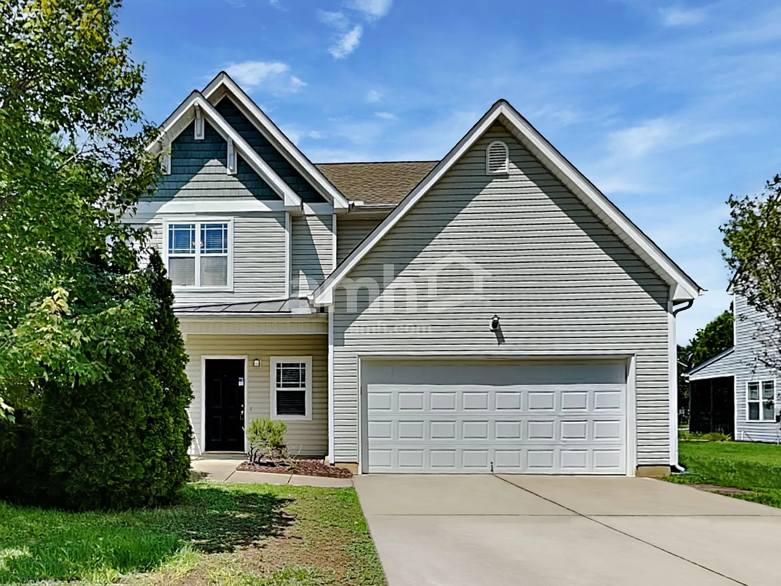 3 bed, 2.5 bath, 1646 sqft, $1,960 — Photo 1