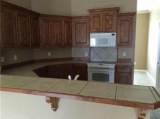 3rd image of 13676 Hidden Oaks Dr