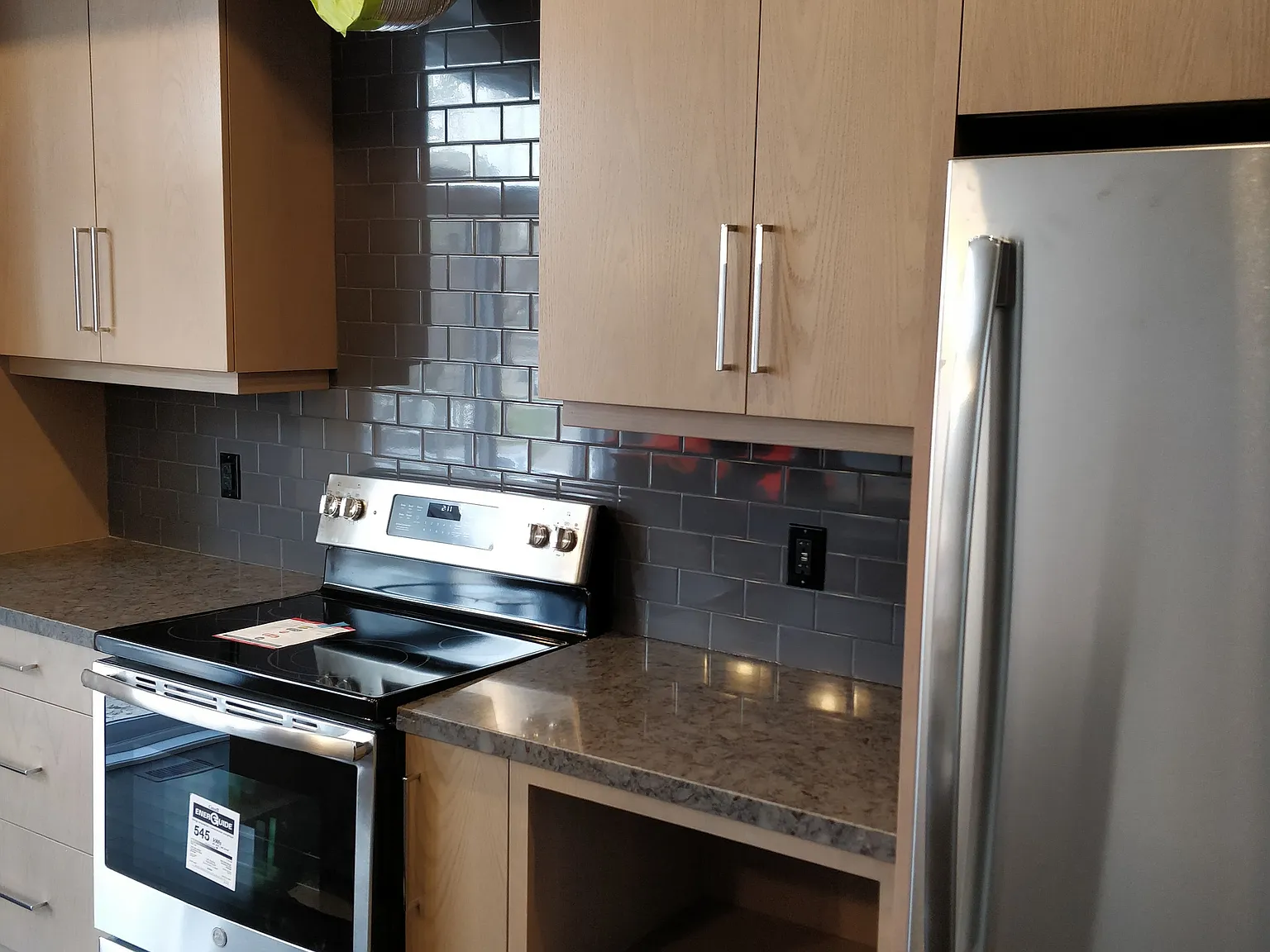 2 bed, $3,500 — Photo 3