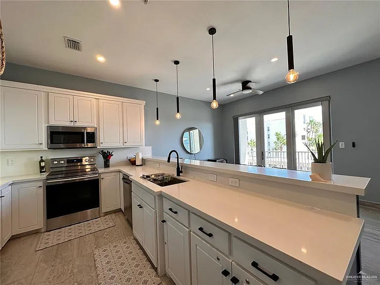 2700 Gulf Blvd #204 — Photo 10