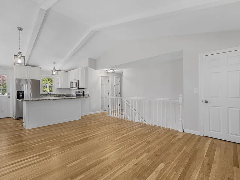 21 Spindrift Dr — Photo 3