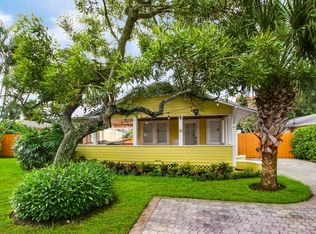 938 Alamanda Rd, West Palm Beach, FL 33405