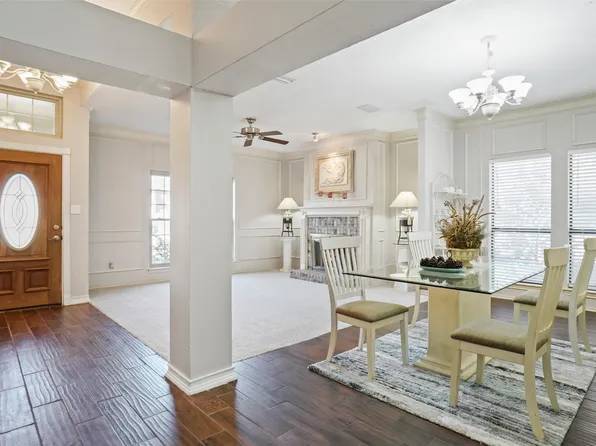 1404 Chesterfield Dr, Carrollton, TX 75007