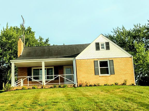 4560 Marcellus Front