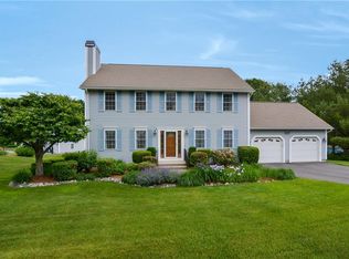 20 Scaralia Rd, Cranston, RI 02921