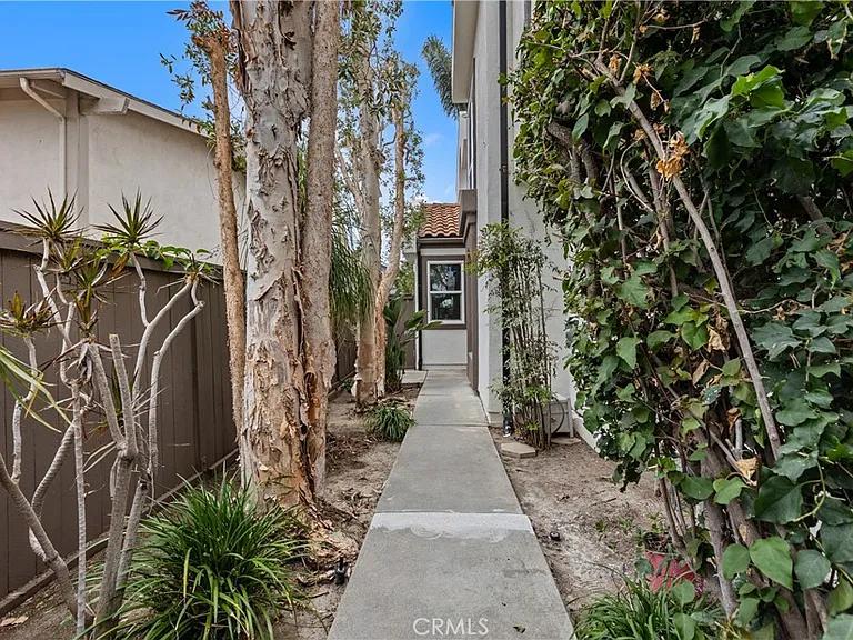 2684 Pala Mesa Ct — Photo 32