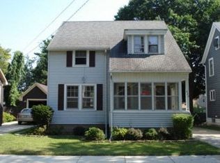 820 S Spencer St, Aurora, IL 60505