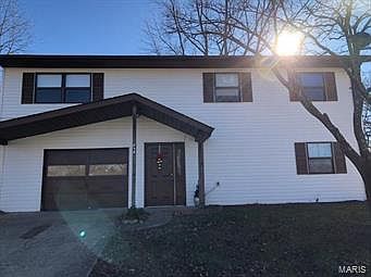 1st image of 438 Brookside Ln