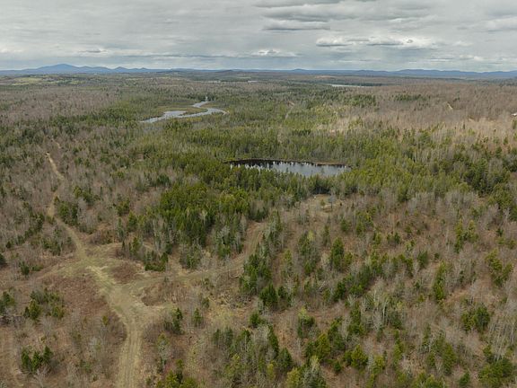 3rd image of 13 Bluff Drive
