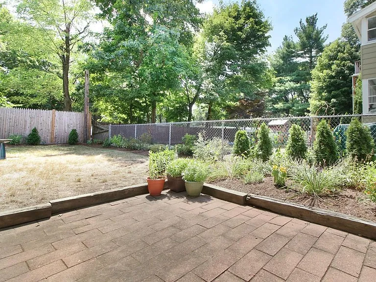 2 Tarleton Rd — Photo 12
