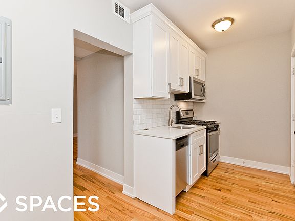 2nd image of 820 W Cuyler Ave #824332