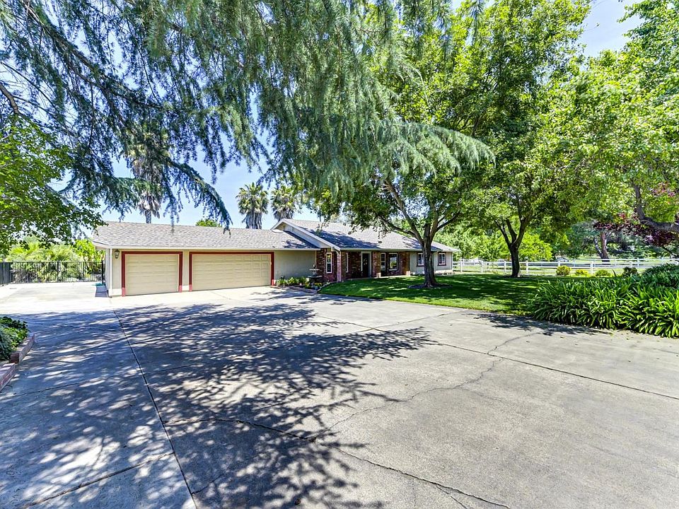 1st image of 3160 Glen Ln