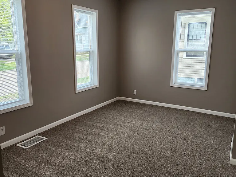 1025 Morrison Ave — Photo 14