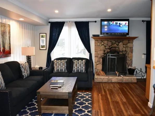 244 Lakeview Blvd #129, Mammoth Lakes, CA 93546