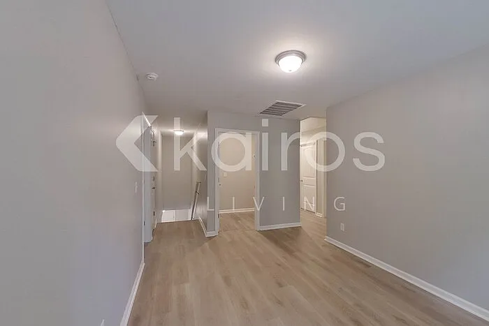 128 Bluff Rd — Photo 16