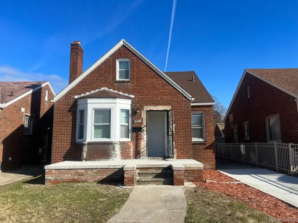 8130 Whitcomb St, Detroit, MI 48228