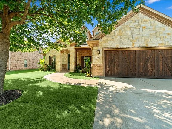 2nd image of 4509 Woodcrest Ln